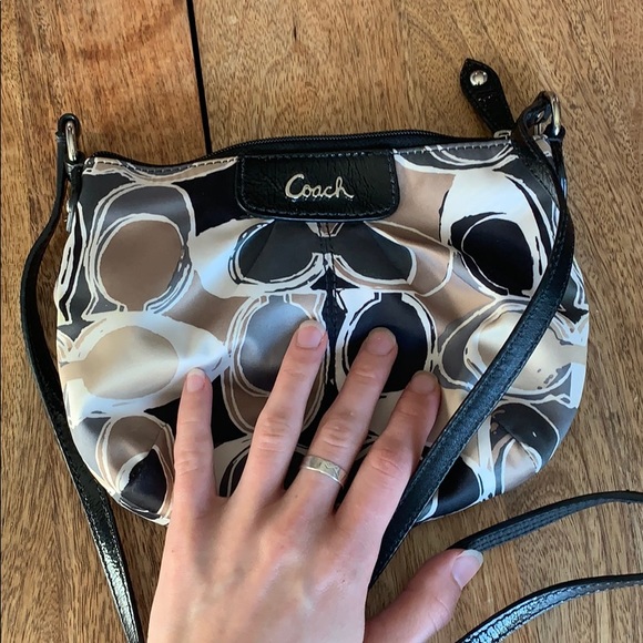 Coach small crossbody in cream, green, and black - Picture 4 of 5